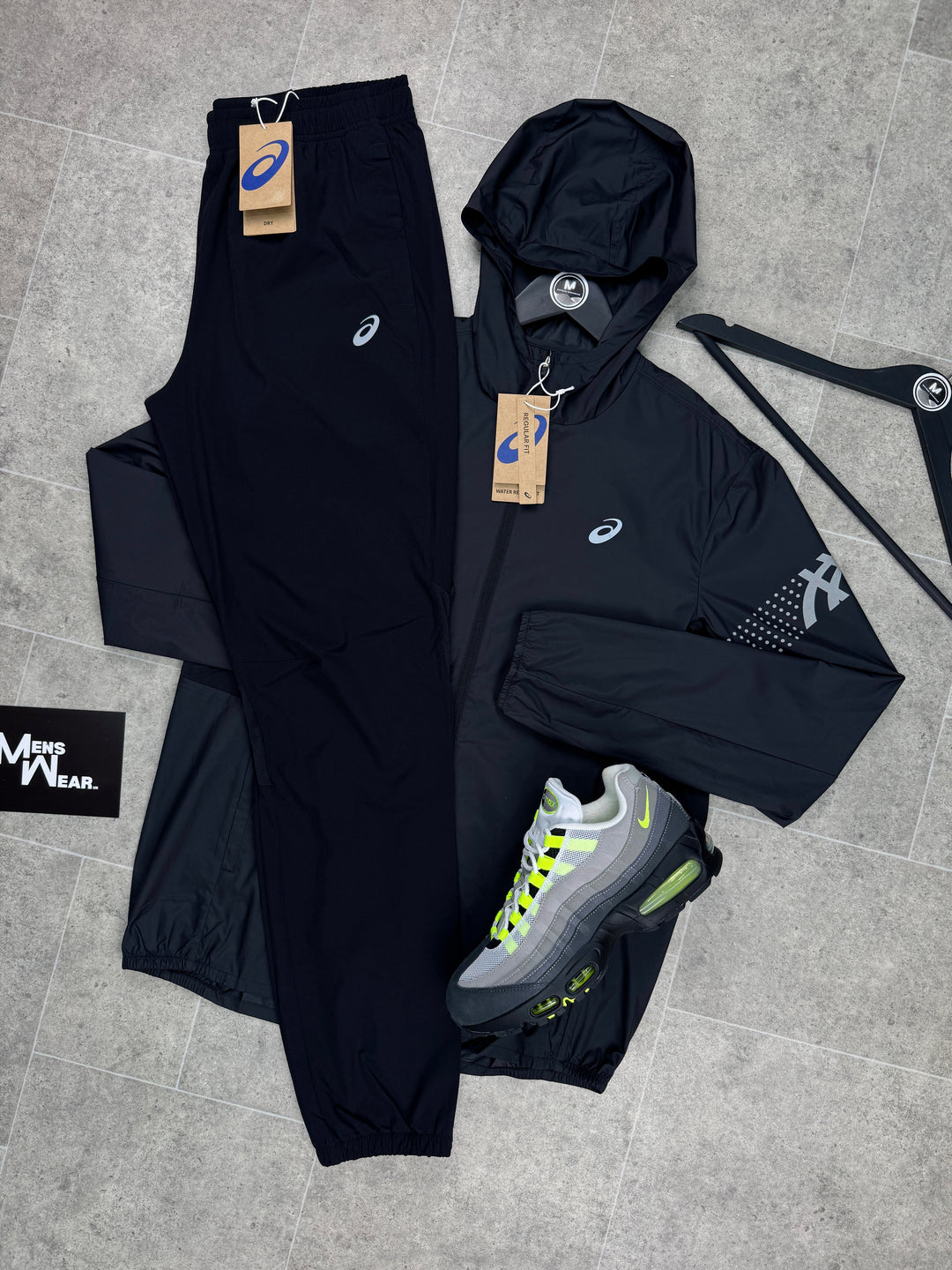 Asics Icon Tracksuit - Black