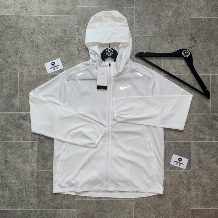 NIKE UV WINDBREAKER - WHITE