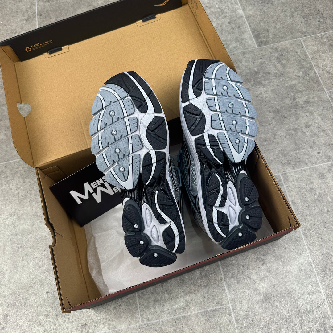 Saucony Progrid Omni 9 - Microchip