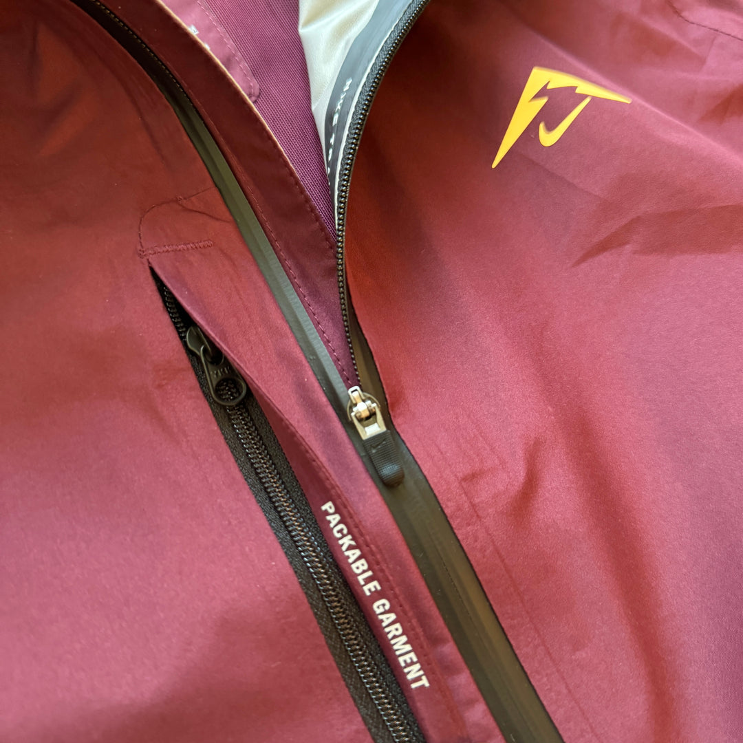 NIKE ‘COSMIC PEAKS’ GORE-TEX JACKET - MAROON