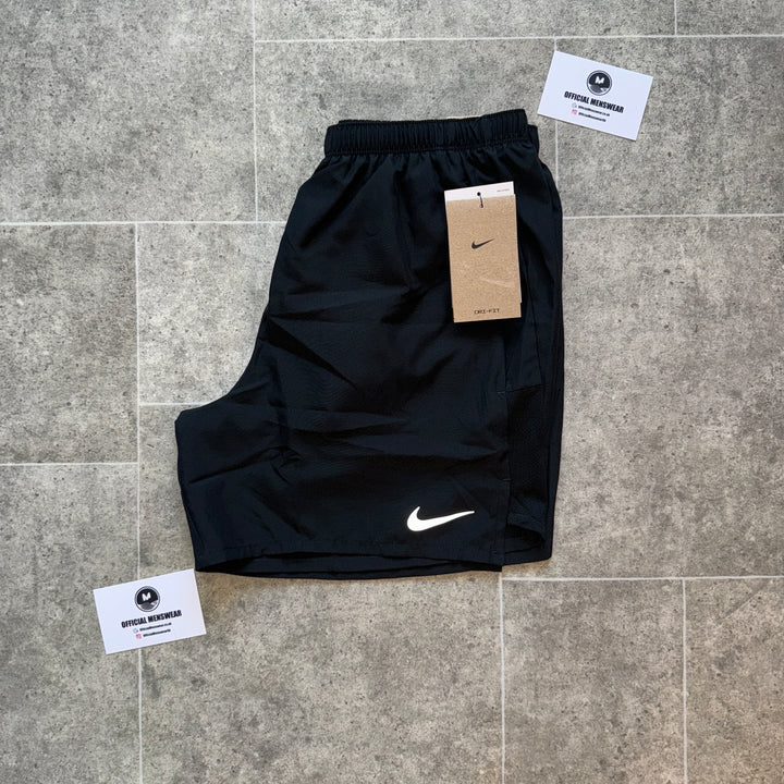 NIKE CHALLENGER SHORTS - BLACK