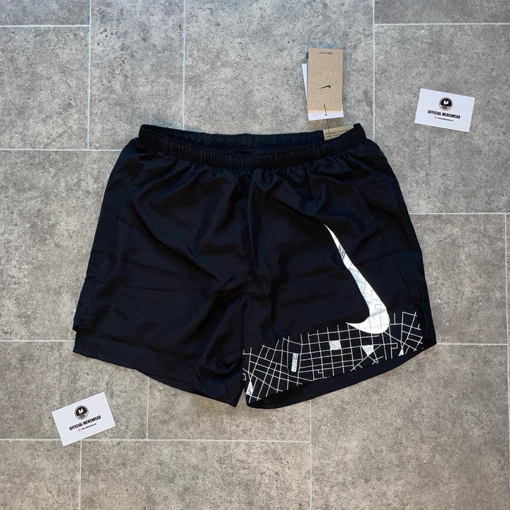 NIKE CHALLENGER PARTICLE SHORTS - BLACK