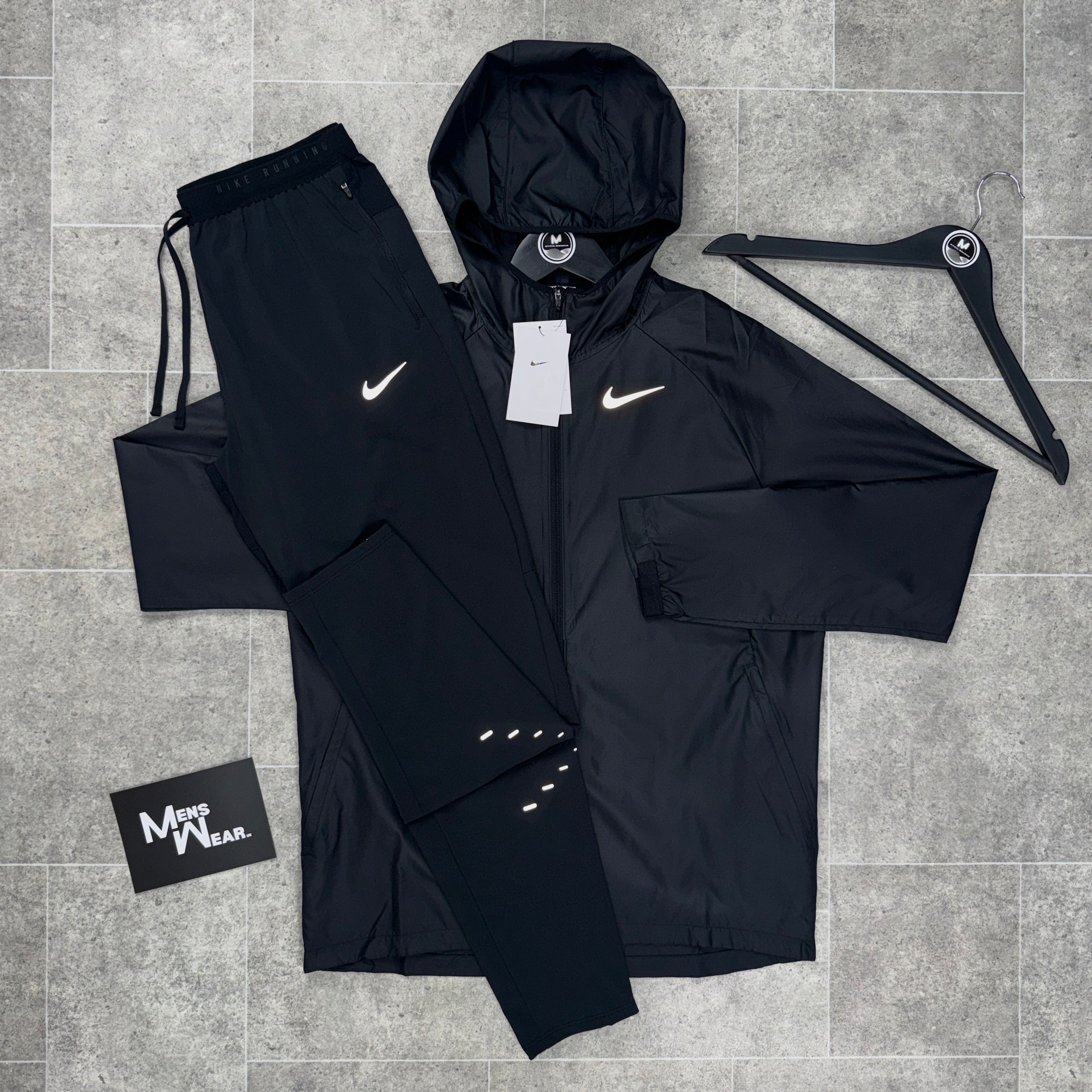 nike performance essential