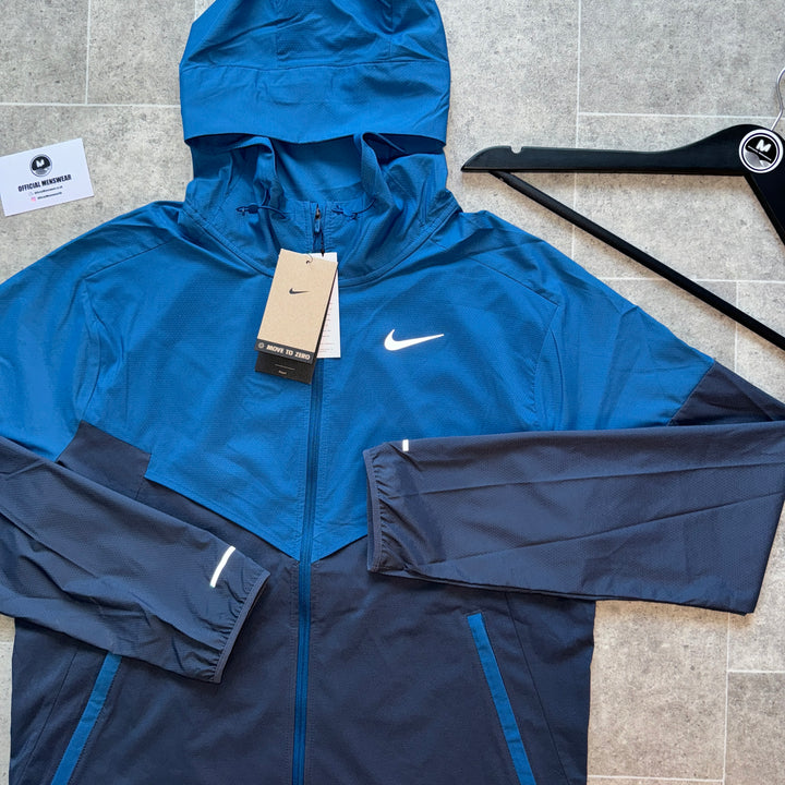 NIKE UV REPEL WINDRUNNER - UNIVERSAL BLUE