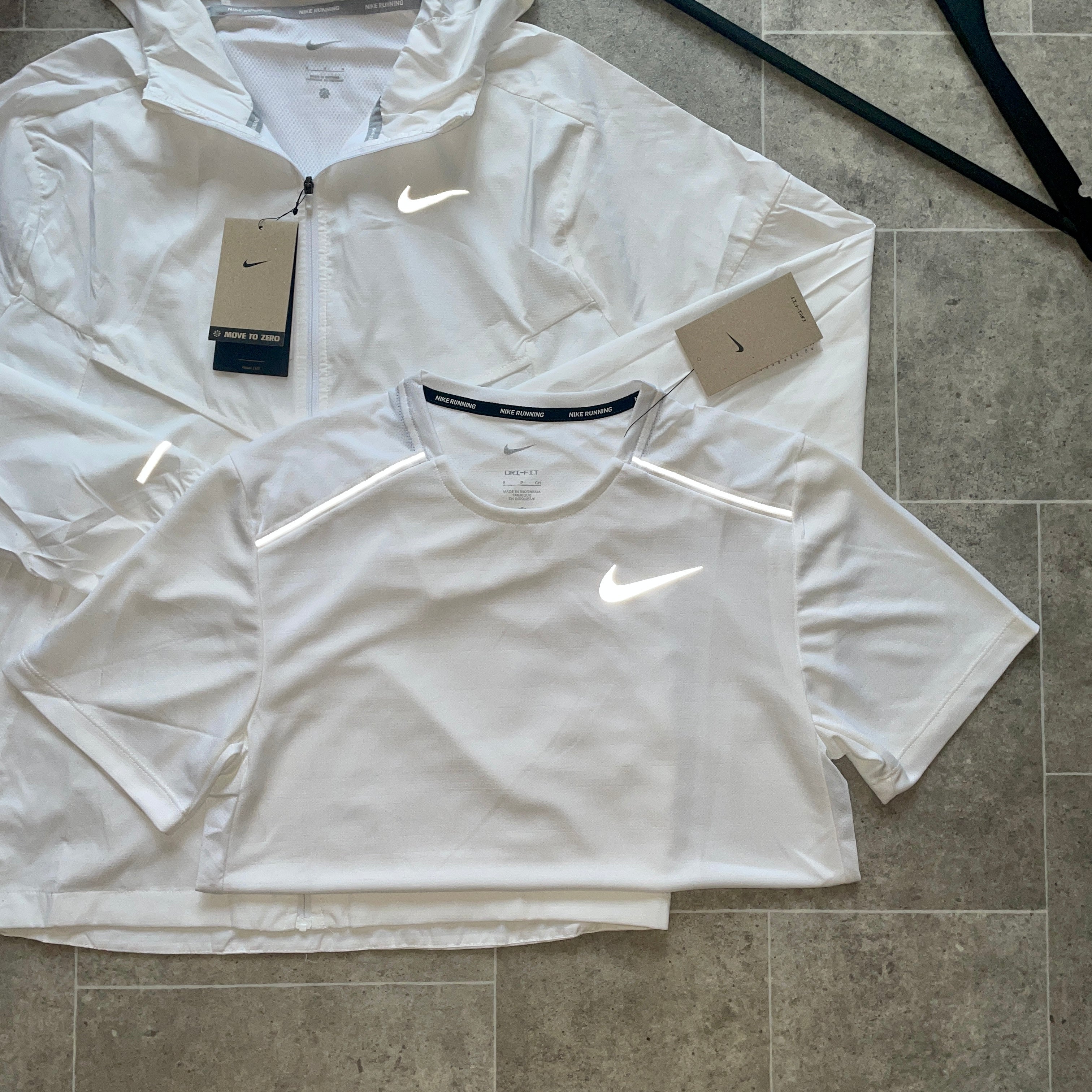 white nike reflective shirt