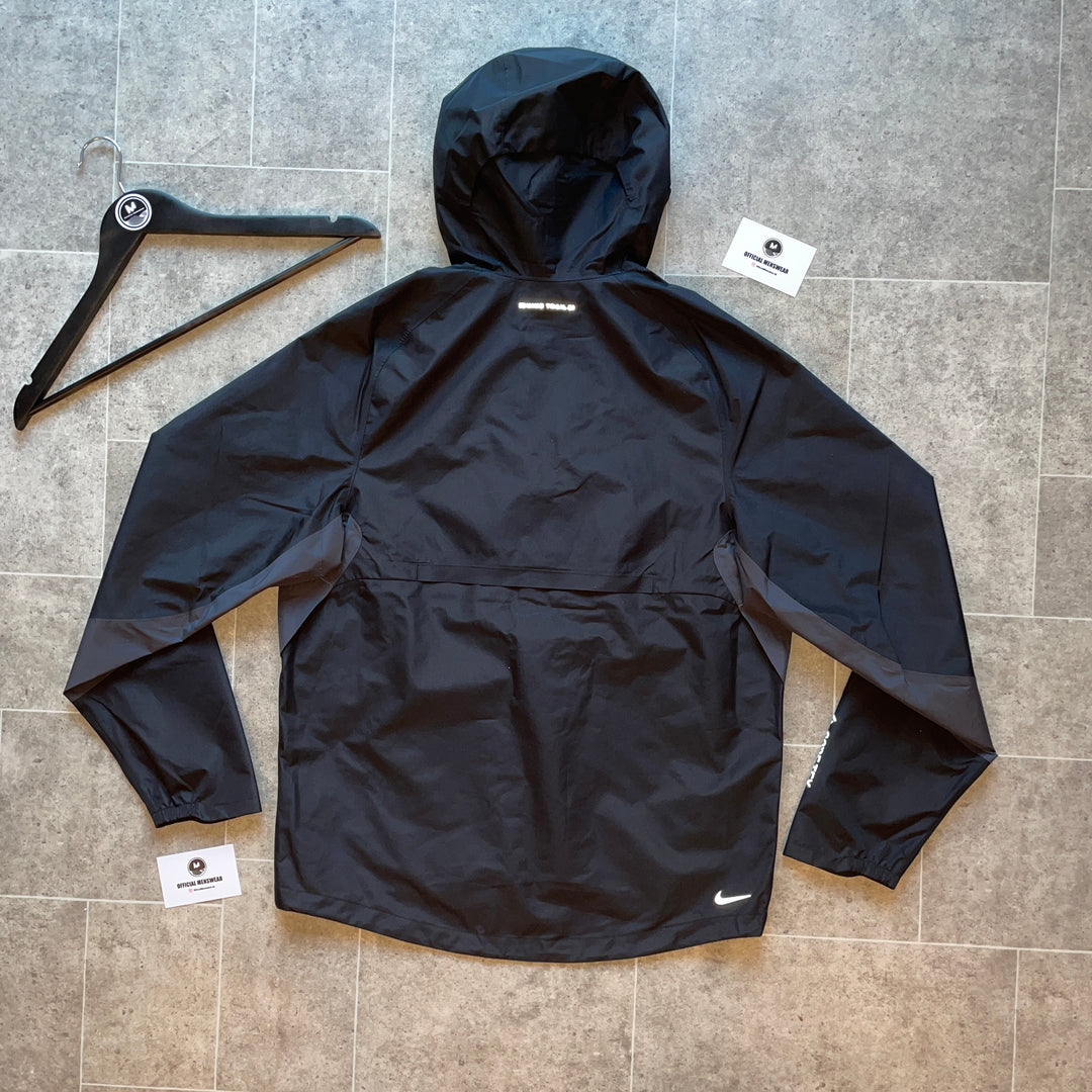 NIKE TRAIL ‘COSMIC PEAKS’ GORTEX JACKET - BLACK